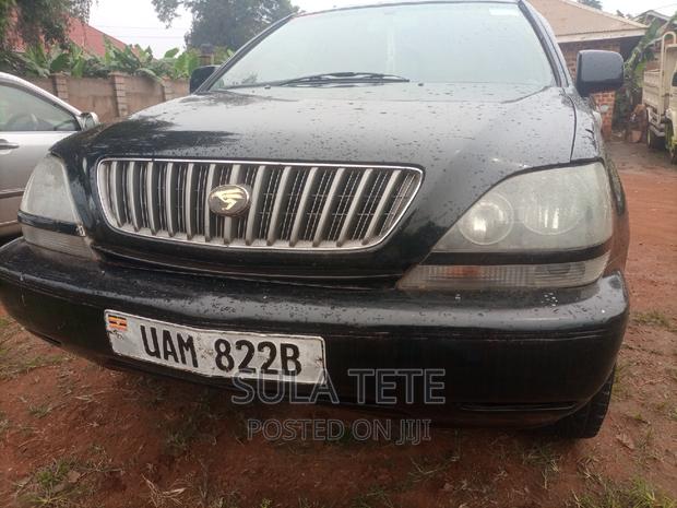 Toyota Harrier 3.0 V6 1999 Black