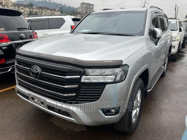New Toyota Land Cruiser 2023 Silver