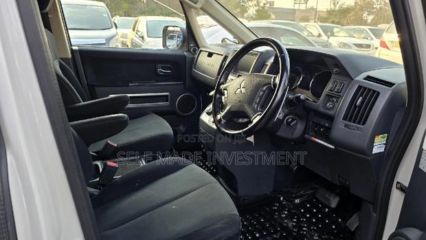 Mitsubishi Delica 2008 White