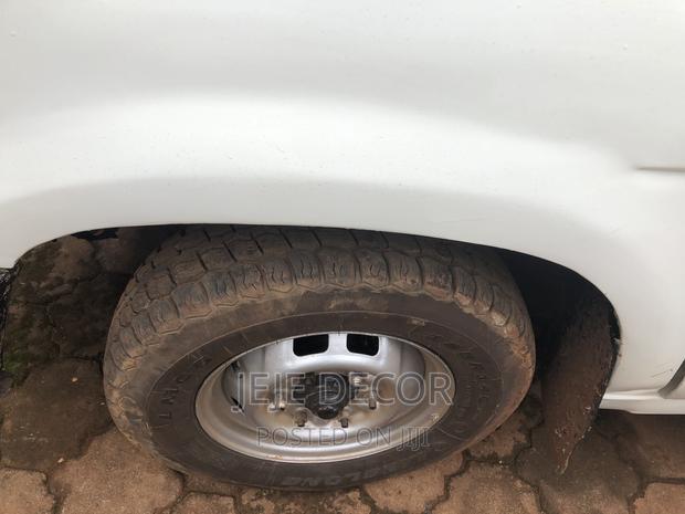 Nissan Pick-Up 1991 White