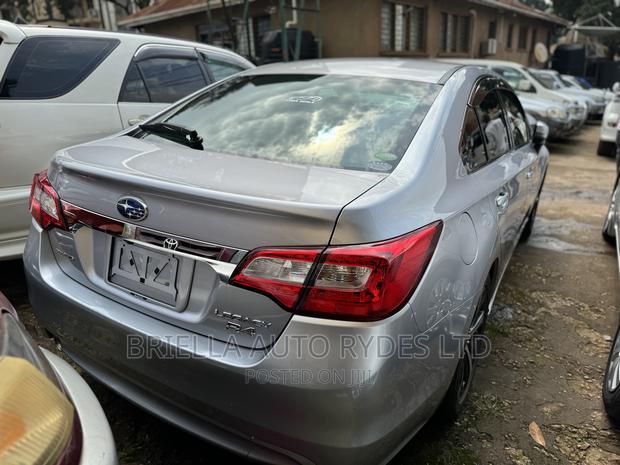Subaru Legacy 2015 Silver