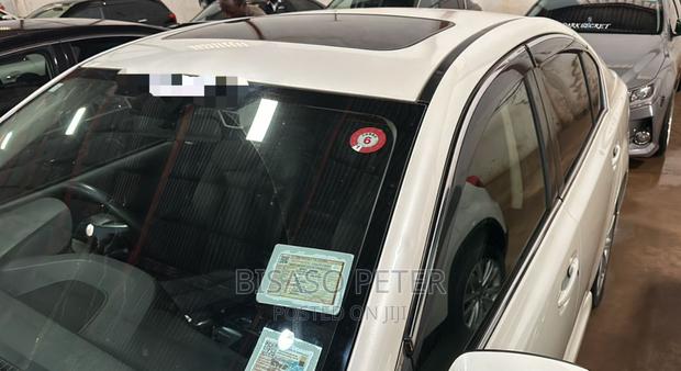Subaru Legacy 2014 White
