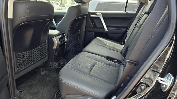 Toyota Land Cruiser Prado 2019 Black