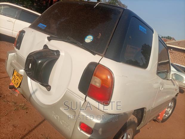 Toyota RAV4 Cabriolet 1998 White