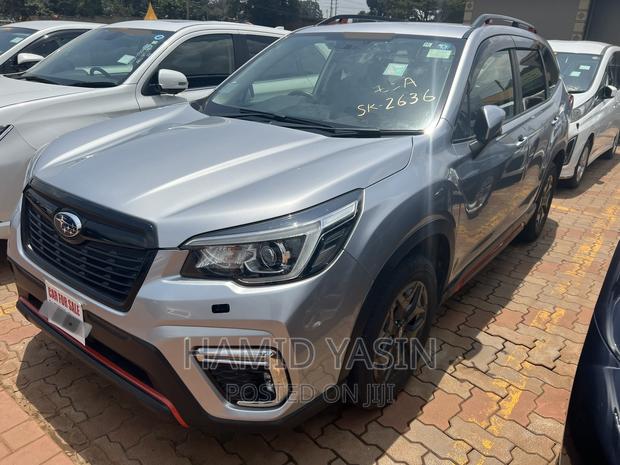 Subaru Forester 2018 Silver