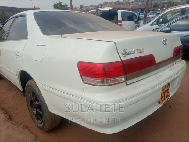Toyota Mark II 2.0 AWD 1999 White