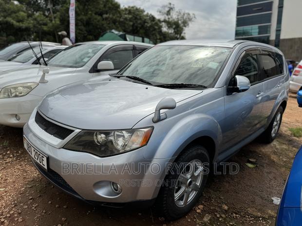 Mitsubishi Outlander 2009 Silver