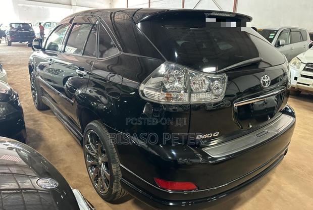 Toyota Harrier 2.4 2009 Black