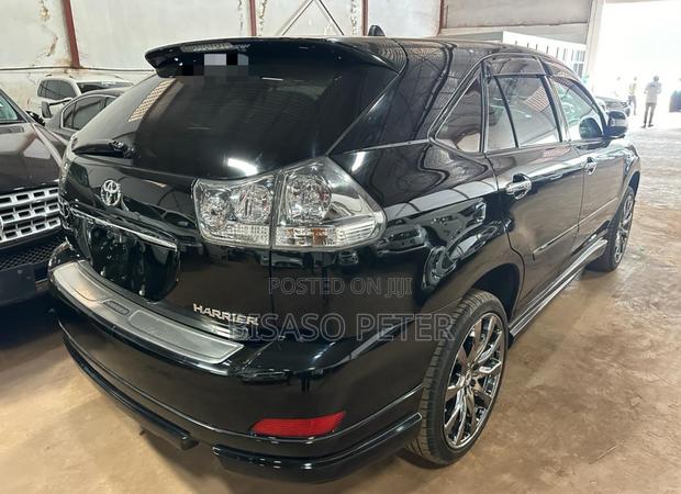 Toyota Harrier 2.4 2009 Black