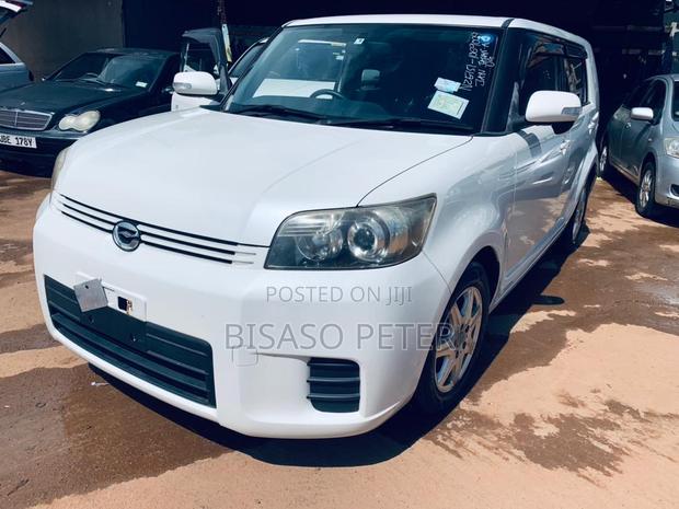 Toyota Corolla Rumion Hatchback 1.5 FWD 2009 White
