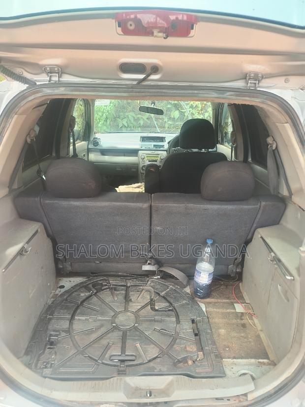Mazda Demio 2004 Silver