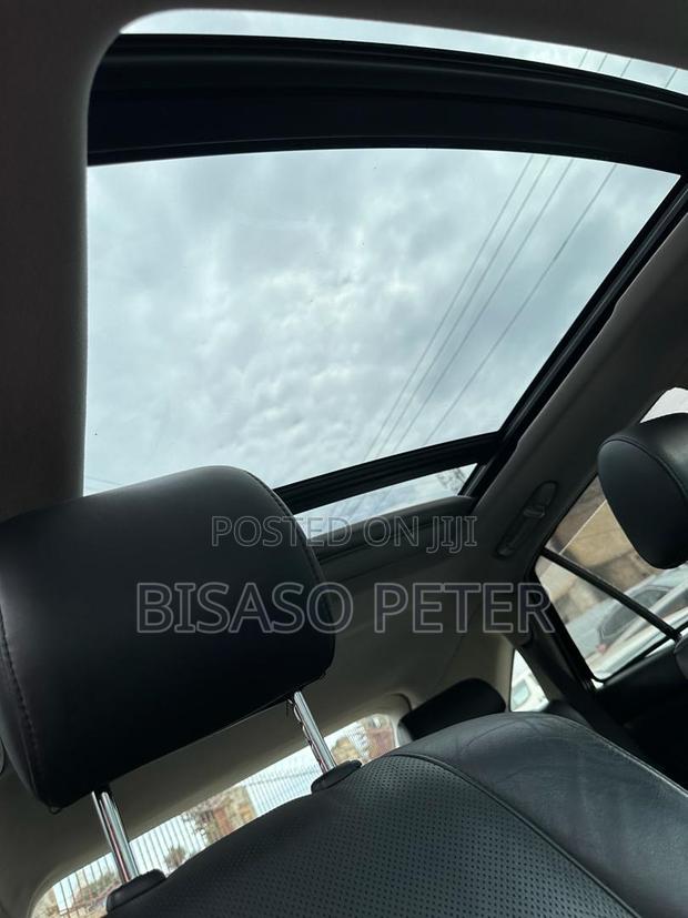 Toyota Harrier 2.4 2011 Black