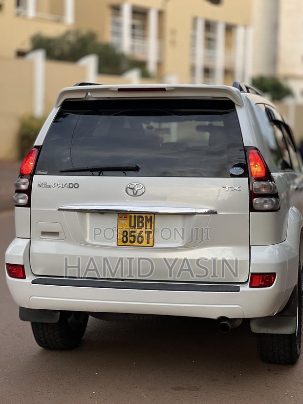 Toyota Land Cruiser Prado 2008 White