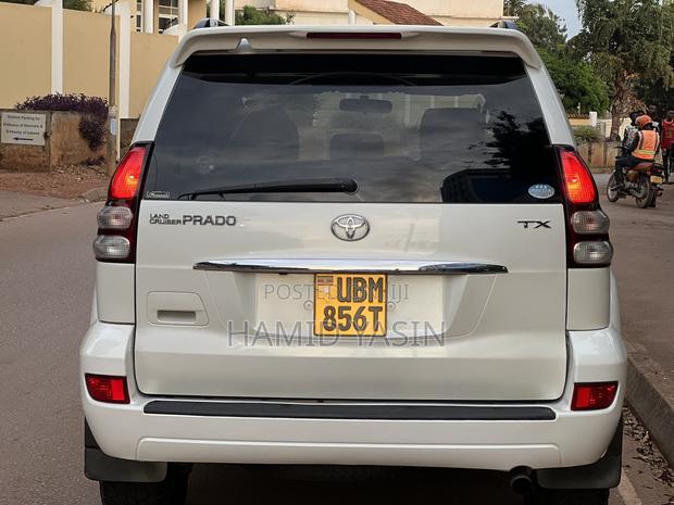 Toyota Land Cruiser Prado 2008 White