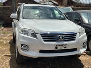 Toyota Vanguard 2011 White for sale