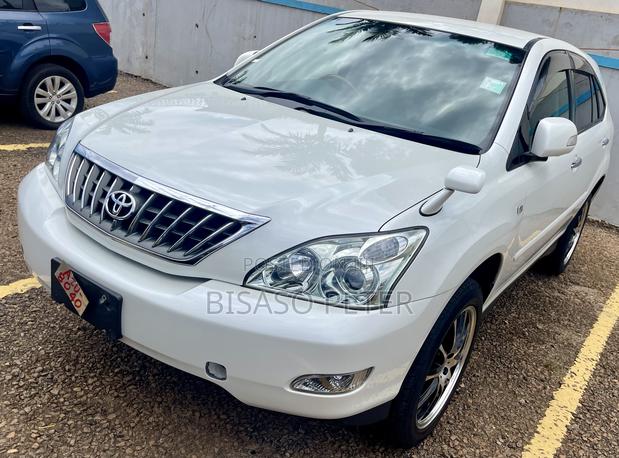 Toyota Harrier 2.4 2011 White