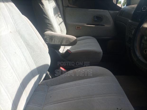 Toyota Noah 2.0 AWD (8 Seater) 2001 Black
