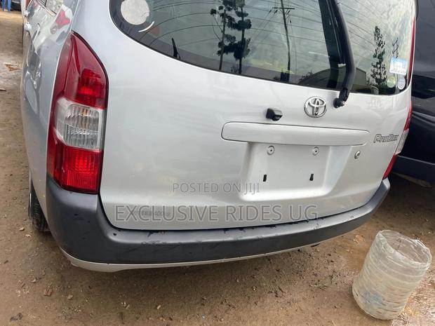 Toyota Probox 2015 Silver