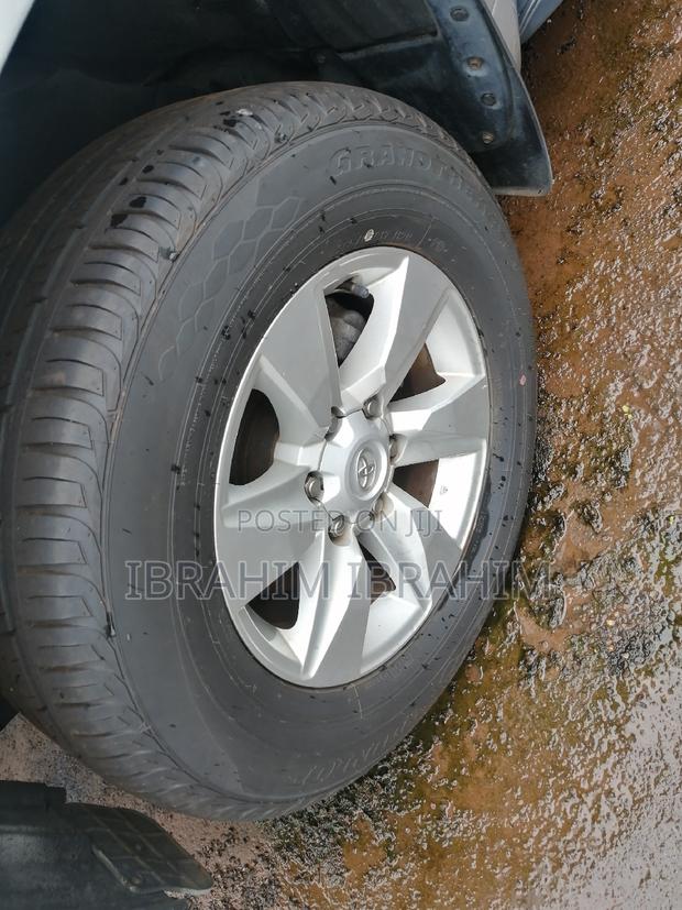 Toyota Land Cruiser Prado 2018 Silver