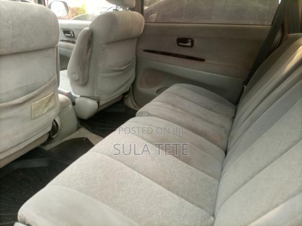 Toyota Nadia 2.0 135hp AWD 1999 Silver