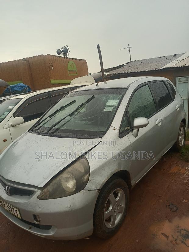 Honda Fit 2003 Gray