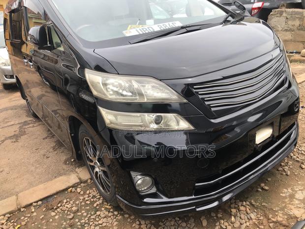 Toyota Vellfire 2020 Black