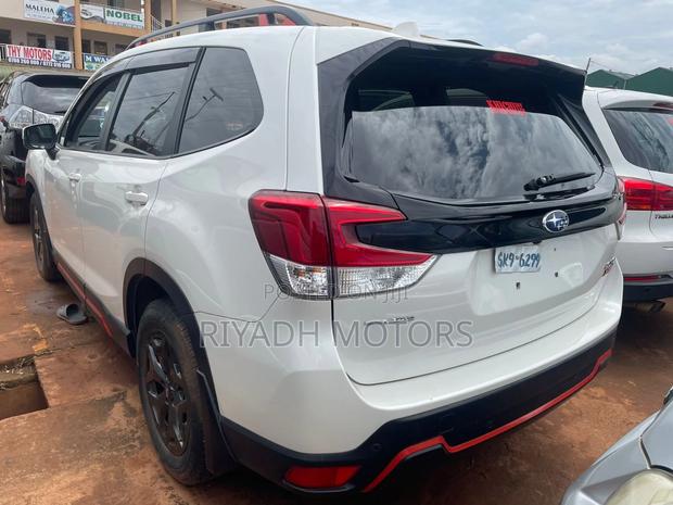 Subaru Forester 2.0XT Premium AWD 2018 White