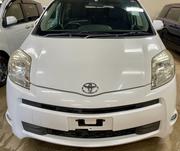 Toyota Passo Sette 1.5 AWD 2012 White for sale