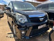 Toyota Noah 2.0 143hp AWD (8 Seater) 2011 Black for sale