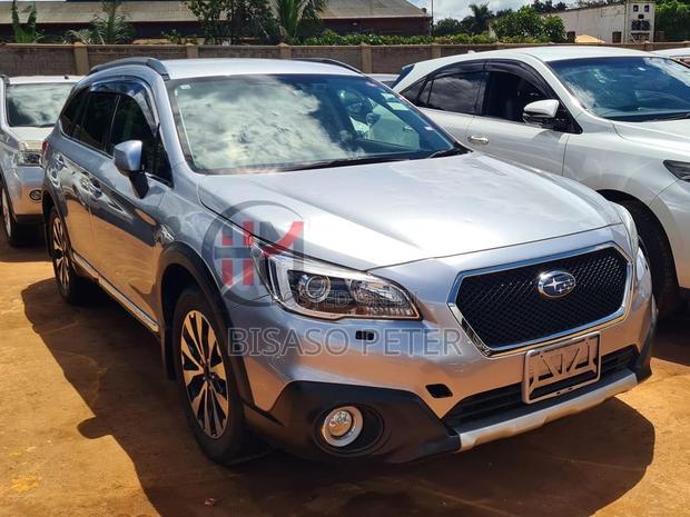 Subaru Outback 2.5i Premium AWD 2016 Silver