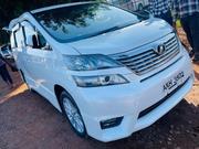Toyota Vellfire 2010 White for sale