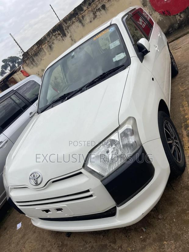 Toyota Probox 2014 White