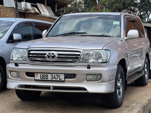 Toyota Land Cruiser 2000 Silver