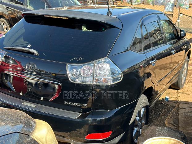 Toyota Harrier 2.4 2012 Black