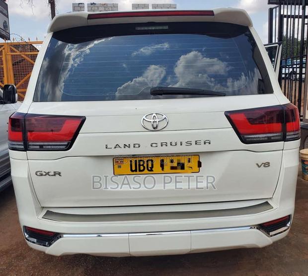 Toyota Land Cruiser 4.5 V8 TD GX-R 2010 White