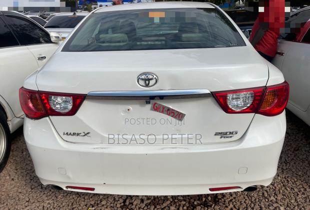 Toyota Mark X 2.5 RWD 2010 White