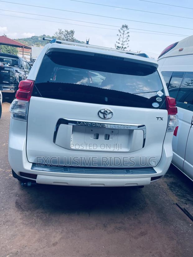 Toyota Land Cruiser Prado 2012 White