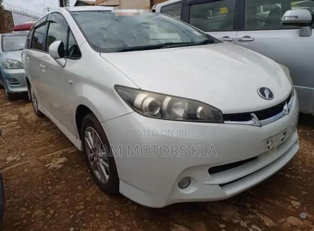 Toyota Wish 2010 White