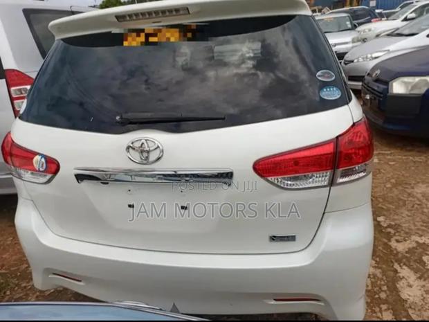 Toyota Wish 2010 White