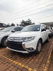 Mitsubishi Outlander 2016 White for sale