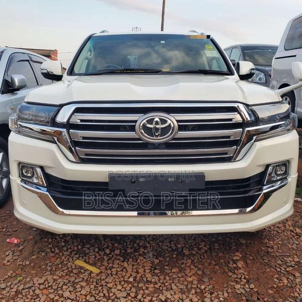 Toyota Land Cruiser 4.6 V8 VX-R 2014 White