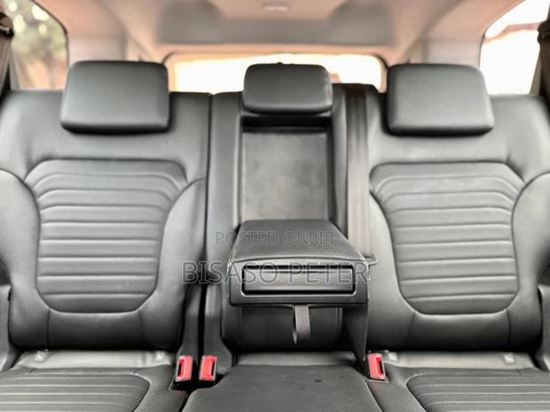 Ford Everest 2022 Blue