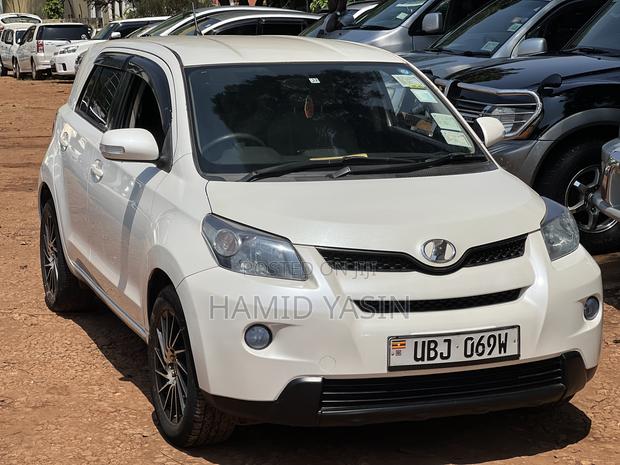 Toyota IST 2008 White