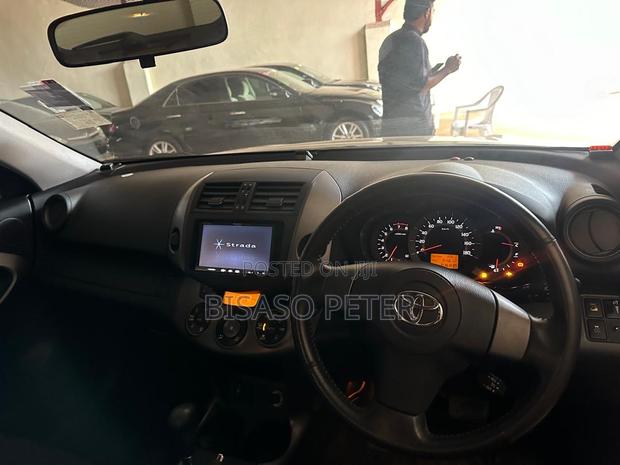 Toyota Vanguard 2012 Gray