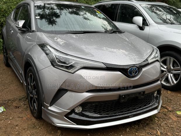 Toyota C-HR 2017 Silver