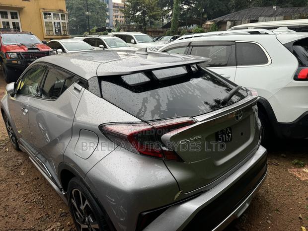 Toyota C-HR 2017 Silver