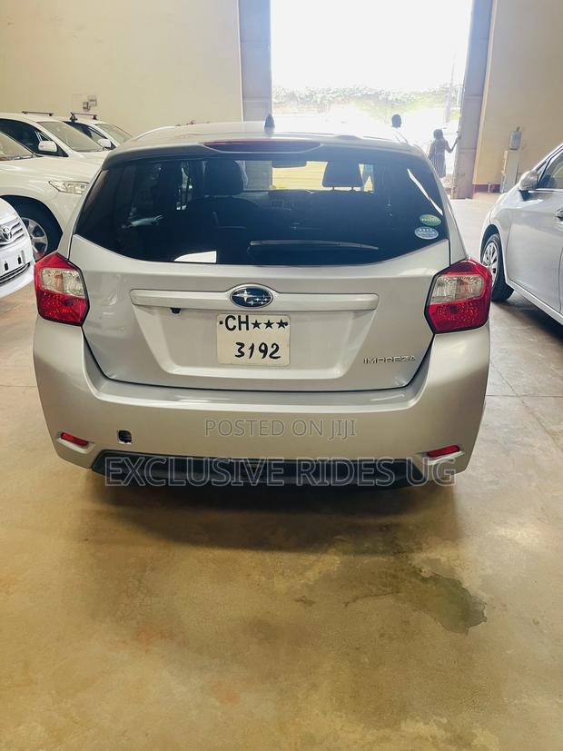 Subaru Impreza 2.0i Limited PZEV 4dr Hatchback AWD (2.0L 4cyl CVT) 2015
