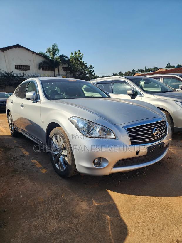 Nissan Fuga 2014 Silver