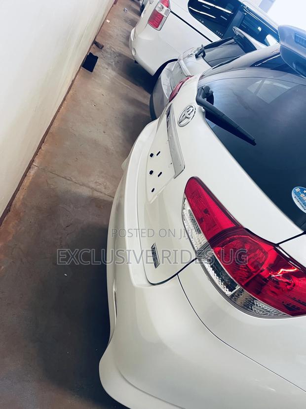 Toyota Wish 2011 White