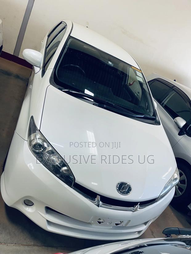 Toyota Wish 2011 White